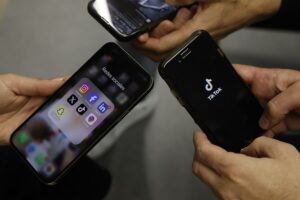 TikTok dice que neutralizó 15 redes que querían influir en discurso político internacional