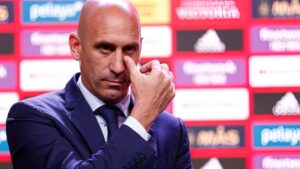 Rubiales pide citar a sus hijas en el juicio por el beso no consentido a Jenni Hermoso