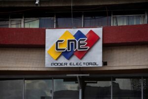CNE acusa a la UE de querer interferir en comicios presidenciales
