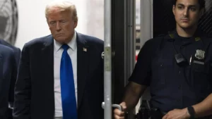 Trump apelará el veredicto en su contra por sobornos en campaña electoral