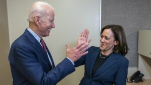 Kamala Harris acudirá en lugar de Biden a la cumbre de paz para Ucrania en Suiza