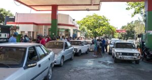 Cuba importó en 2023 un 73,5 % más de combustible para generar energía, según la ONEI
