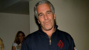Víctima de Epstein denuncia que él le recomendó a un psiquiatra amigo que también la violó