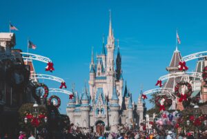 Junta de Florida aprueba la multimillonaria expansión de los parques de Disney en Orlando