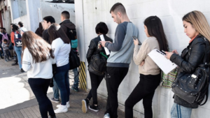 Argentina perdió 122.900 puestos de trabajo registrado en el primer trimestre