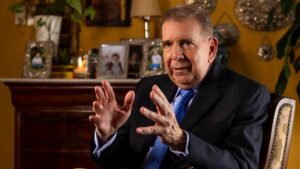 Edmundo González llama a la FANB apegarse al art. 328 de la constitución