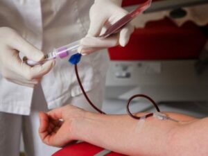 OPS llama a ser más ambiciosos en donación de sangre en América, que llega al 50 %