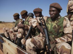 Ejército de Mali mata a 42 presuntos terroristas tras un ataque con 5 soldados heridos
