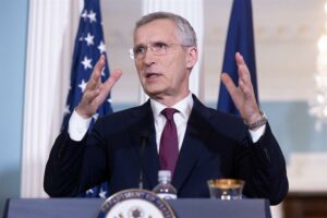 Stoltenberg aumenta la presión sobre China por su apoyo a Rusia: «No puede continuar así»