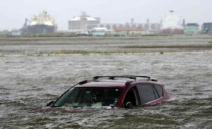 Texas mantiene alerta por inundaciones y tornados ante paso de la tormenta Alberto