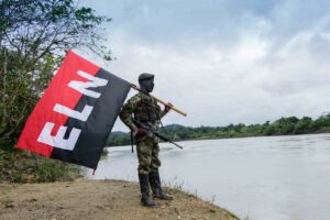 Ejército colombiano rescata a dos menores que habían sido reclutados por el ELN