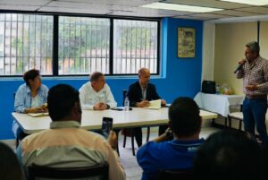 Edmundo González a transportistas: «Trabajaremos para que tengan mejoras inmediatas»