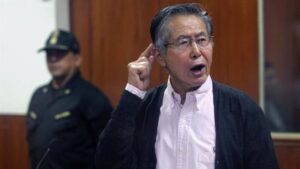 Alberto Fujimori es ingresado en cuidados intensivos tras una caída durante la madrugada