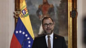 Canciller venezolano advierte que Irfaan Ali insiste en instalar bases militares estadounidenses