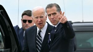 Hijo de Biden demanda a la cadena Fox News por emitir una miniserie que simulaba su juicio