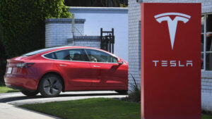 Ventas de Tesla cayeron un 4,8 % en el segundo trimestre del año a 443.956 vehículos