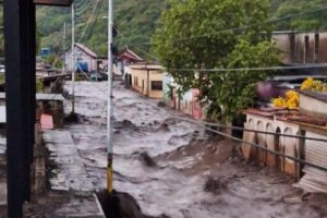 Maduro se solidariza con las víctimas del huracán Beryl y brinda apoyo gubernamental