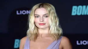 Margot Robbie espera su primer hijo con Tom Ackerley