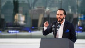 Bukele inicia combate contra «cárteles oligopólicos y las mafias»