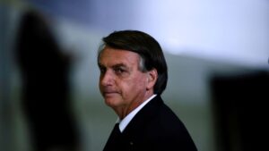 Bolsonaro desvió regalos por 1,2 millones de dólares para su beneficio, según la Policía