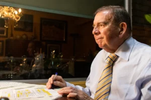Edmundo González rechazó cierre de un restaurante en Cojedes donde comió