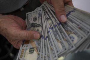 Salarios y créditos, los «sacrificados» en la política antiinflacionaria de Venezuela