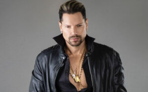 Cantante Xavy Muñoz interpretará grandes éxitos de la salsa