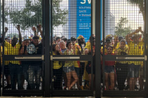 Conmebol dice que recomendó procedimientos de seguridad que el Hard Rock Stadium no adoptó