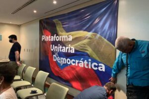 Plataforma Unitaria afirma tener 100 % de testigos en centros de votación en el exterior