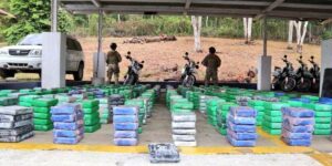 Las autoridades incautan en Colombia 120 kilos de cocaína ocultas en buque mercante