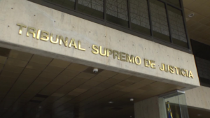 Sala Constitucional del TSJ declara inadmisible amparo contra el CNE y suspenden del ejercicio profesional a la abogada María Alejandra Díaz