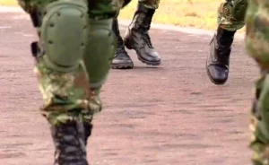 Fiscalía colombiana imputa a 24 militares por operación que dejó 11 muertos en 2022