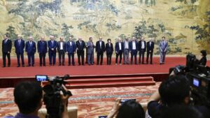 Facciones palestinas firman un acuerdo de reconciliación para formar un gobierno unido