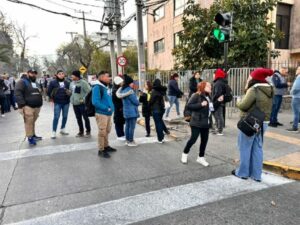 En Chile, los venezolanos también ejercen su derecho al voto 