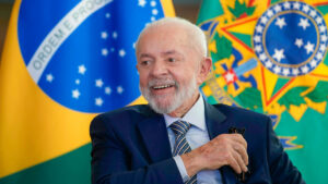 Lula arremete contra la herencia de Bolsonaro en su balance de Gobierno