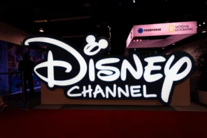 Disney despide a 140 empleados de su división de televisión, el 2 % de su plantilla