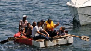 Cuba recibe a 32 balseros devueltos por EE.UU. y suman 899 desde varios países en 2024