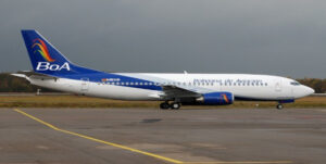 Bolivia niega que un avión de aerolínea estatal llevase militares a Venezuela
