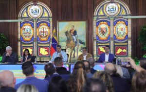 Maduro dispuesto al diálogo con EEUU para retomar “cumplimiento de Qatar”