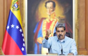 Maduro le responde a EEUU: Debe sacar sus narices de Venezuela