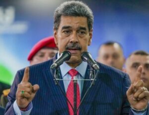 Maduro se pone a la orden del TSJ para revisar las actas de los resultados electorales