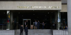 Excandidatos y representantes de partidos continúan compareciendo ante el TSJ