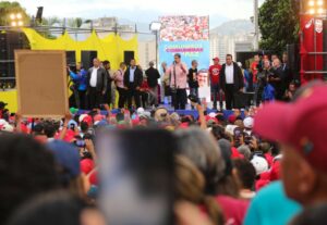 Maduro informa la detención de 2.400 personas por “hechos violentos”