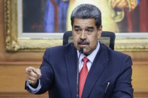 Maduro dice que Estados Unidos amenaza con deportar a migrantes venezolanos