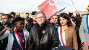 Convocan manifestaciones en Francia contra el «golpe de poder» de Macron