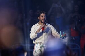 Bad Bunny clama «la protesta más grande» en Puerto Rico el día de las elecciones generales