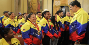 Maduro condecora atletas que participaron en JJOO y Paralímpicos París 2024