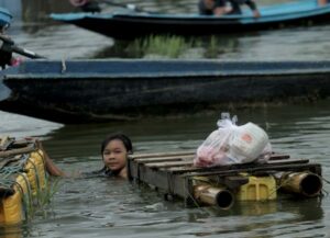 Unicef: Casi 6 millones de niños afectados por las inundaciones en el Sudeste Asiático