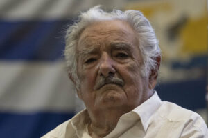 José Mujica continúa recuperándose según lo previsto, dice médica
