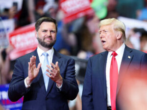 Presentan queja legal que pide arresto de Trump y Vance por mentiras contra los haitianos